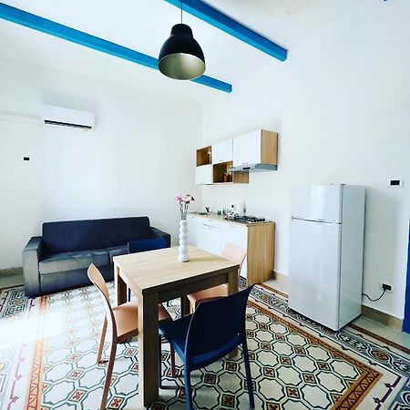 Oltremare Apartments Santa Flavia Bagian luar foto