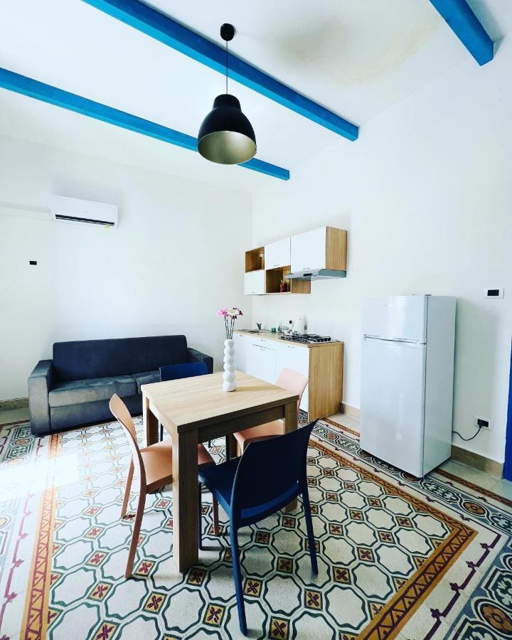 Oltremare Apartments Santa Flavia Bagian luar foto